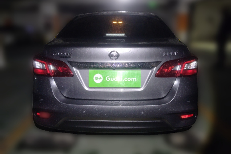 日产 轩逸 2024款 改款二 经典 1.6XE CVT舒适版车身外观6