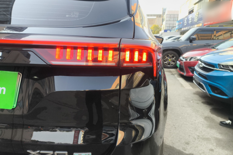 捷途X70 C-DM 2024款 远航版PRO 5座车身外观9