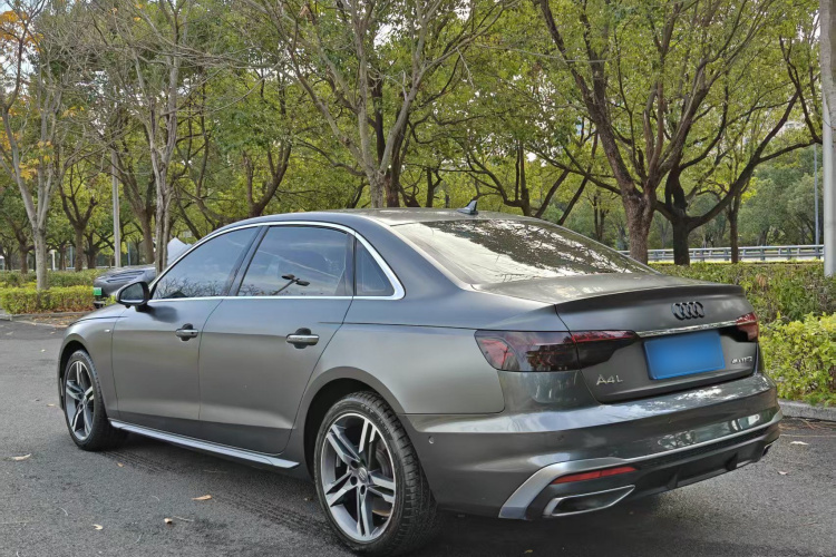 奥迪A4L 2020款 40 TFSI 豪华动感型车身外观6003