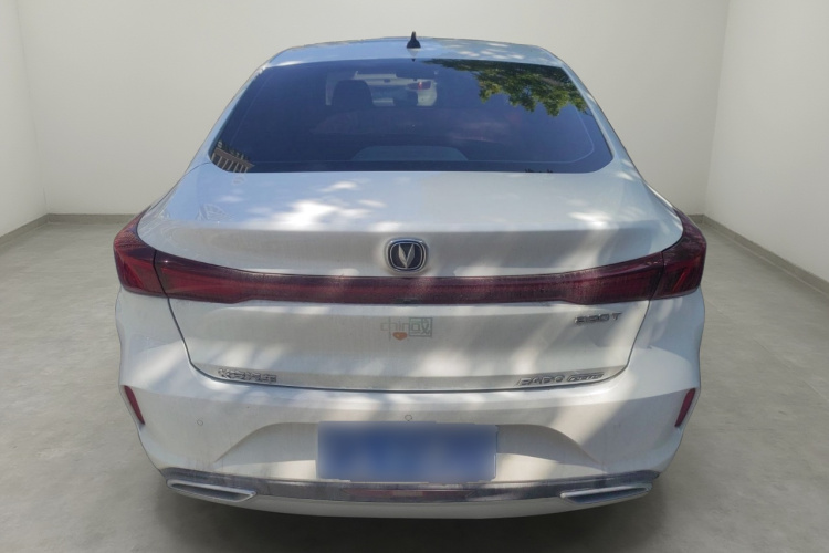 长安 逸动 2022款 PLUS 蓝鲸NE 1.4T GDI DCT尊贵版车身外观6