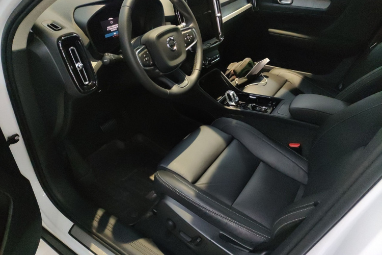 沃尔沃XC40 2025款 B4 四驱智远豪华版局部细节19