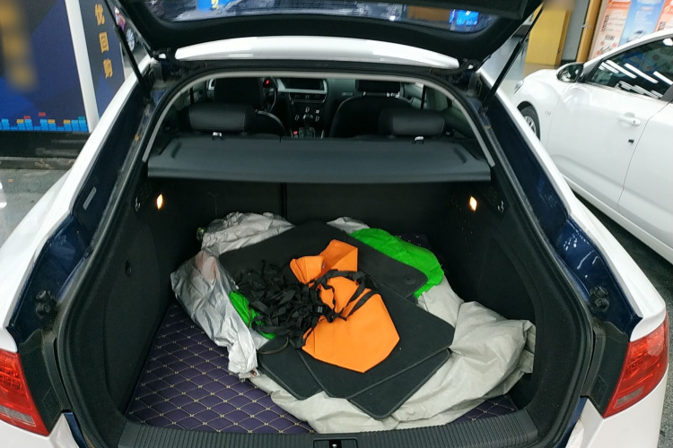 奥迪A5 2016款 Sportback 45 TFSI机舱底盘23