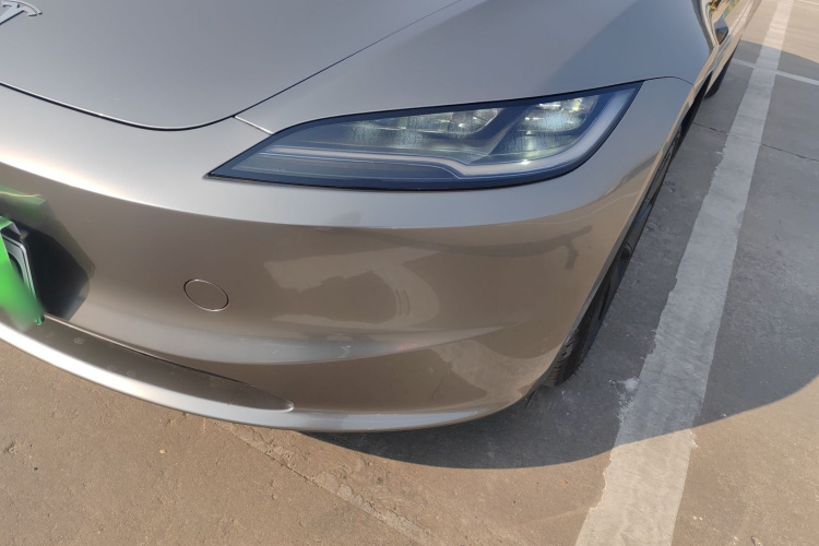 特斯拉 Model 3 2023款 长续航全轮驱动版局部细节36