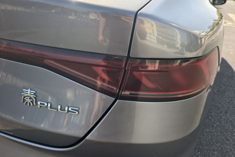 比亚迪 秦PLUS 2023款 冠军版 EV 420KM领先型车身外观6005