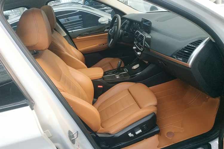 宝马X3 2018款 xDrive30i 领先型 M运动套装 国V局部细节41