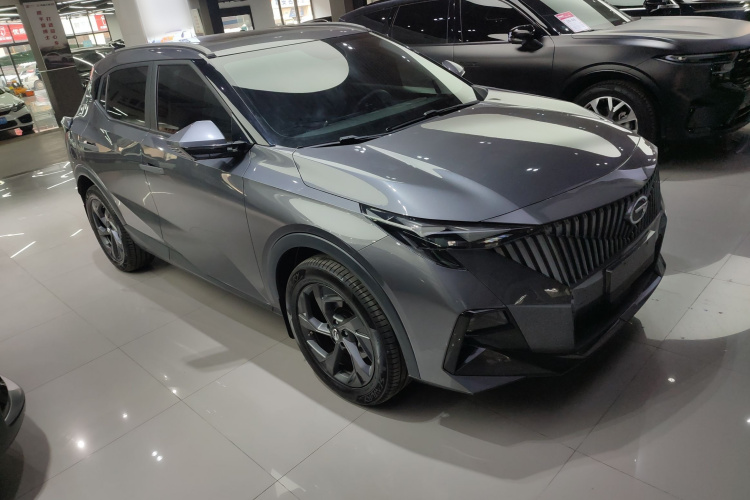 广汽传祺 传祺GS3 2023款 影速 270T 劲享版车身外观3