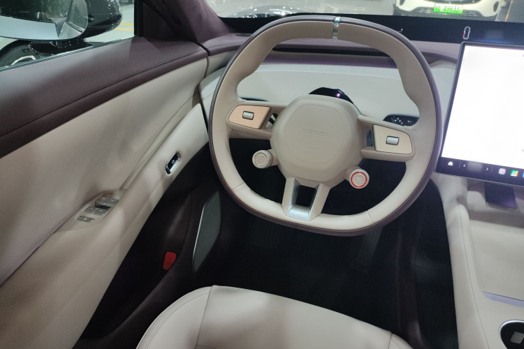 小米汽车 小米YU7 2025款 超长续航高性能四驱Max版局部细节13