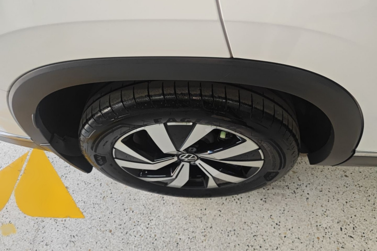 大众 探岳 2021款 330TSI 两驱3周年限量版局部细节41