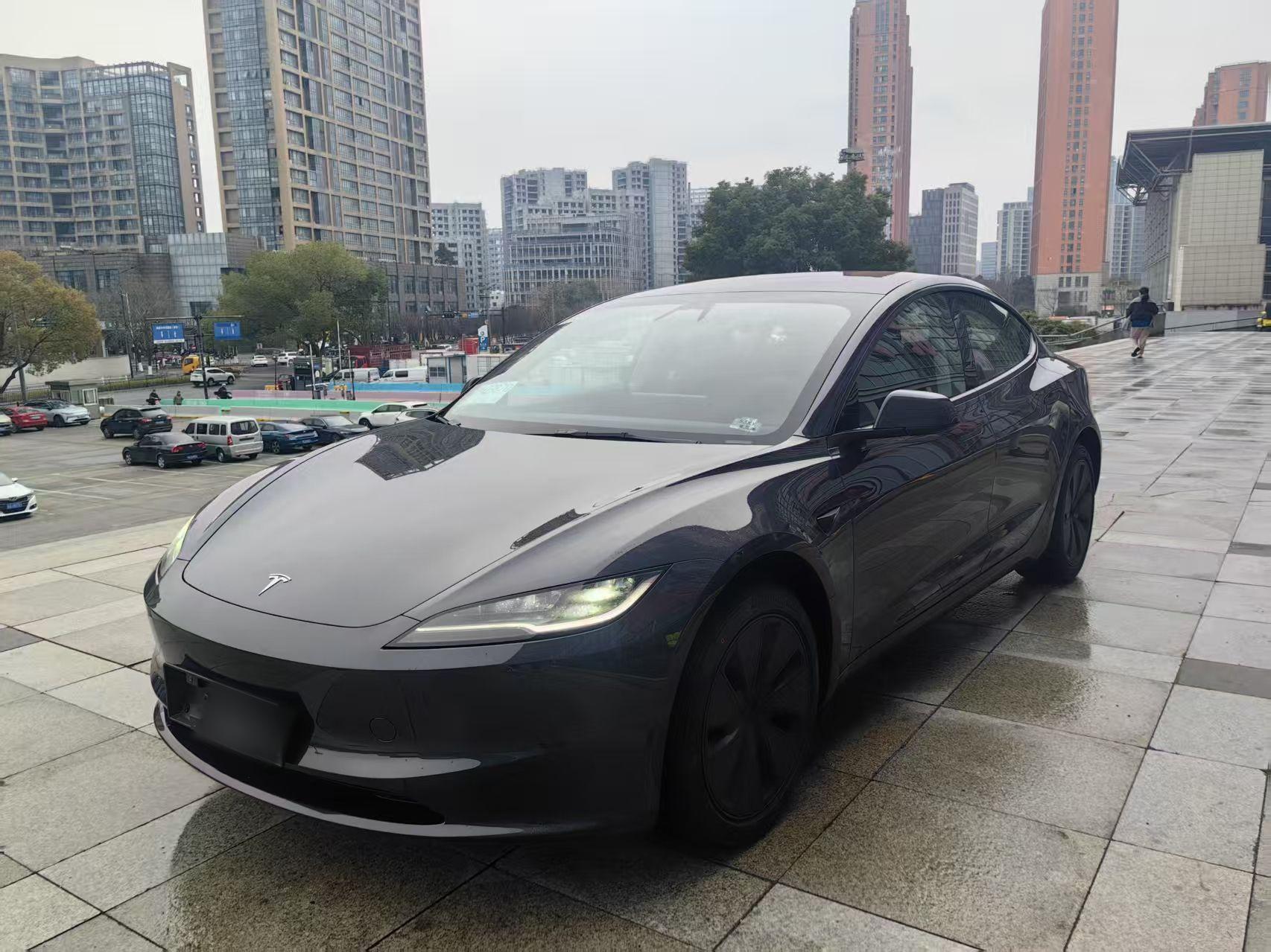 路虎 发现运动版 2020款 249PS R-Dynamic 性能版