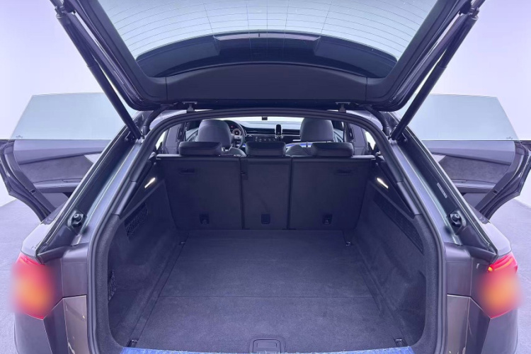 奥迪Q8 2019款 55 TFSI 臻选动感型局部细节23