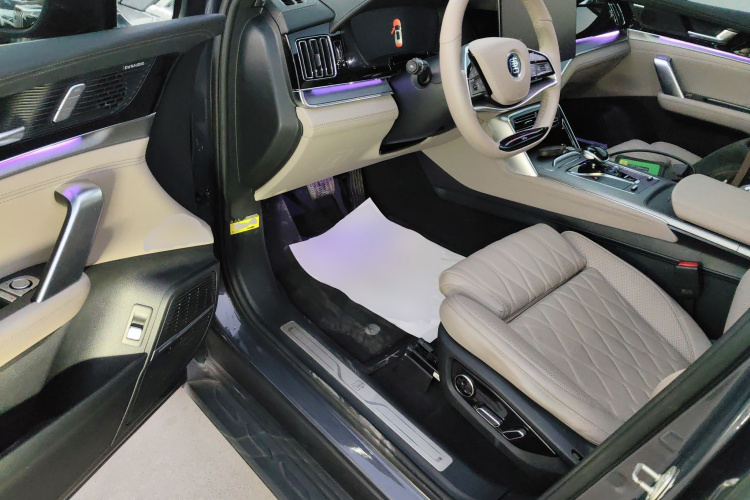 比亚迪 唐新能源 2024款 EV 冠军版 600KM 尊享型中控内饰7003