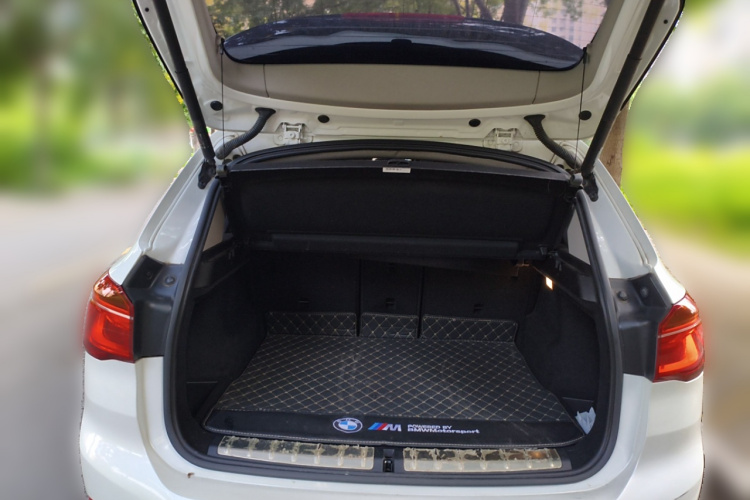 宝马X1 2019款 sDrive18Li 时尚型局部细节23