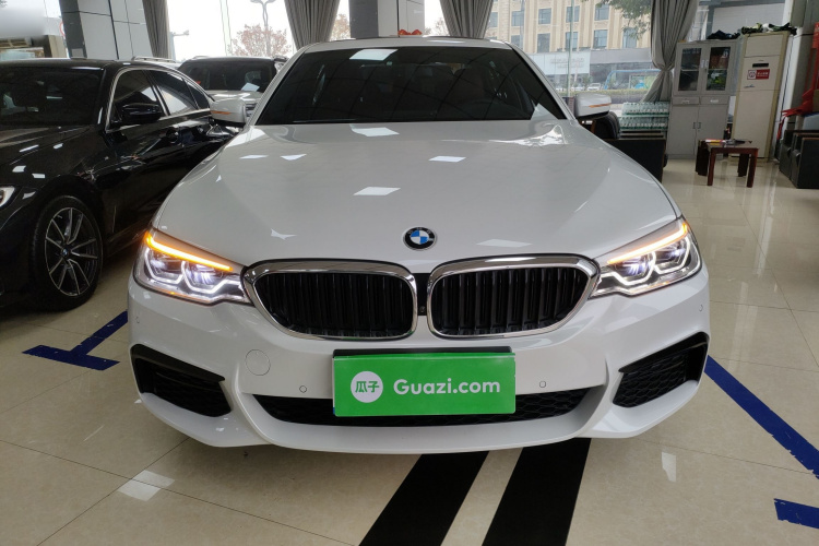 宝马5系 2020款 530Li 尊享型 M运动套装车身外观2