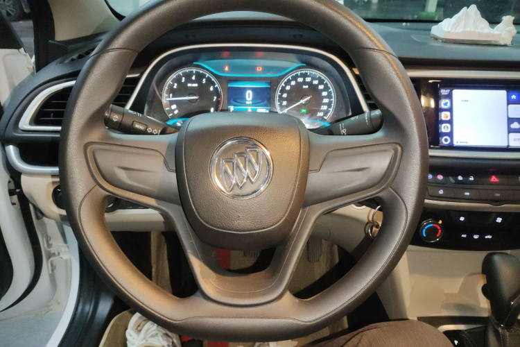 别克 英朗 2021款 典范 1.5L 自动精英型中控内饰13