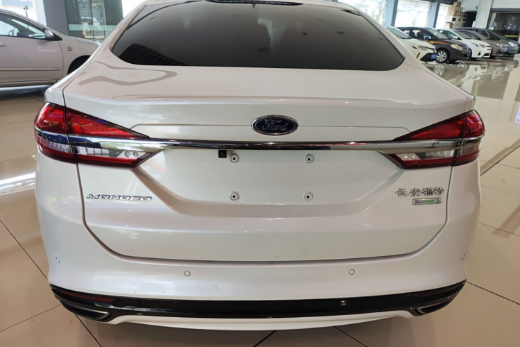 福特 蒙迪欧 2017款 EcoBoost 180 时尚型车身外观6004