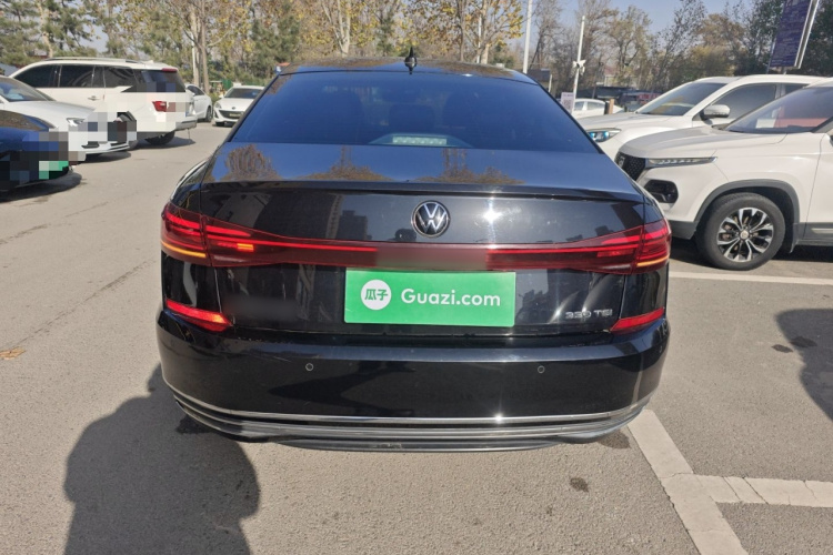 大众 帕萨特 2022款 330TSI 星空精英版车身外观6