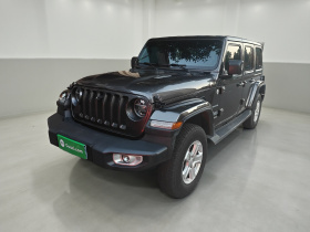 Jeep 牧马人 2019款 2.0T Sahara 四门版 国V