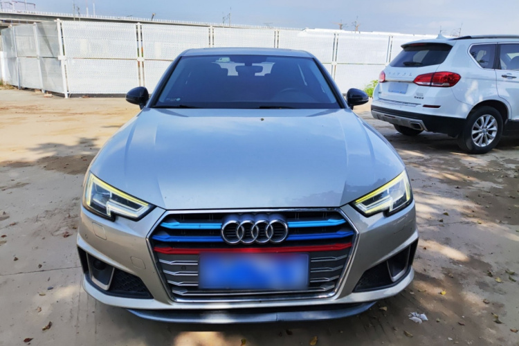 奥迪A4L 2019款 45 TFSI quattro 个性运动版 国V车身外观2