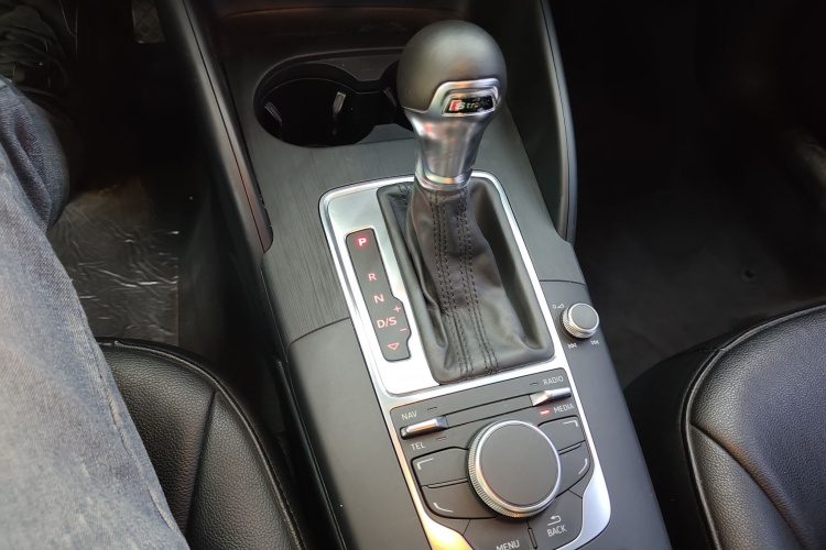 奥迪A3 2016款 Limousine 35 TFSI 领英型局部细节18