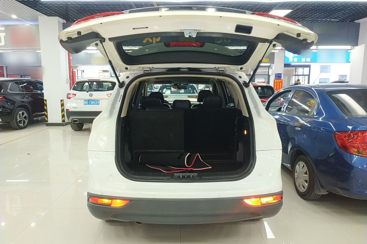 东风风光 风光580 2017款 改款 1.5T CVT豪华型机舱底盘23