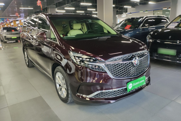 别克GL8 2020款 Avenir艾维亚 六座贤礼版车身外观3