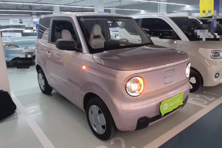 吉利银河 2024款 熊猫mini 200km 耐力熊车身外观3