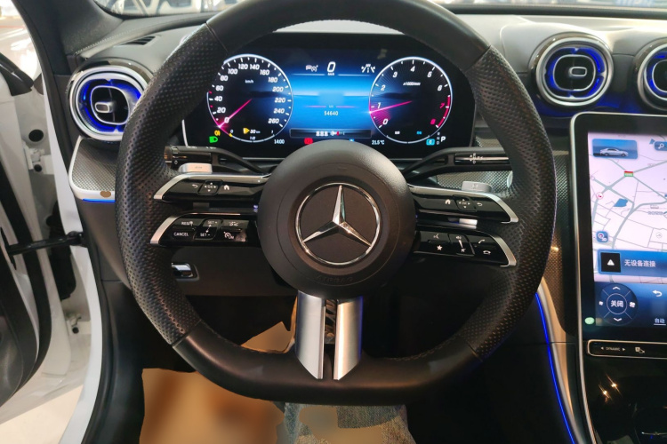 奔驰C级 2023款 改款 C 260 L 运动版 4MATIC局部细节13