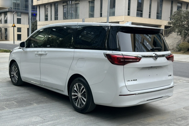 别克GL8 2023款 ES陆尊 舒适型车身外观6008