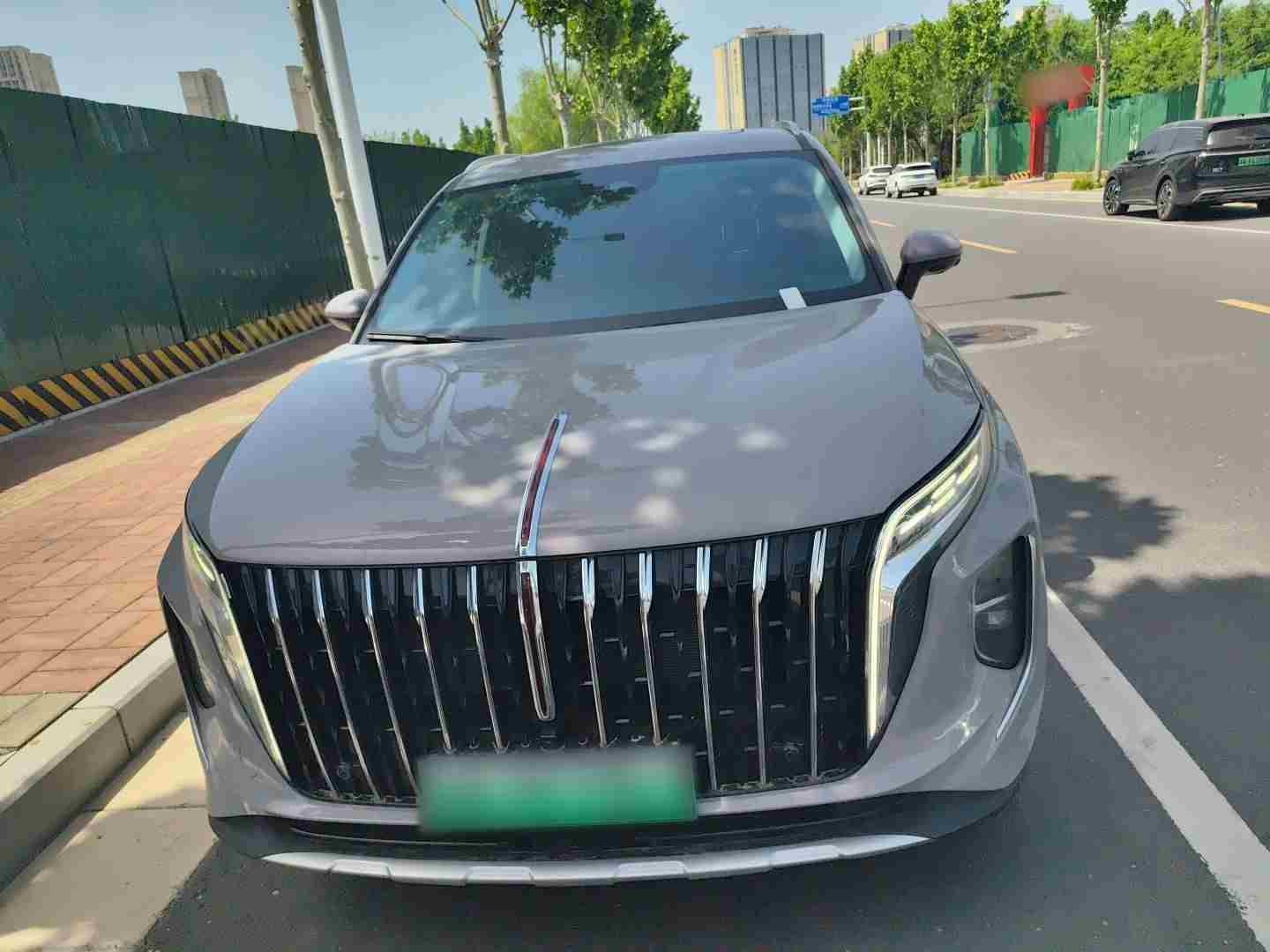 郑州二手红旗HS7 PHEV 2024款 行情大跳水，真香还是坑？