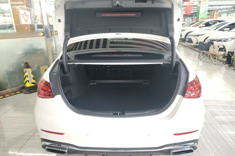 奔驰C级 2023款 改款 C 260 L 运动版机舱底盘23