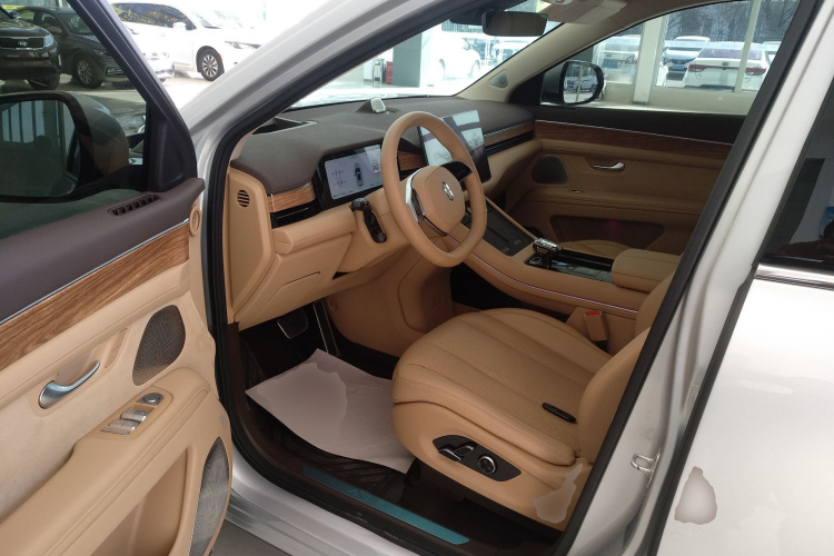 鸿蒙智行 问界M7 2024款 1.5T 后驱Plus版 6座局部细节19