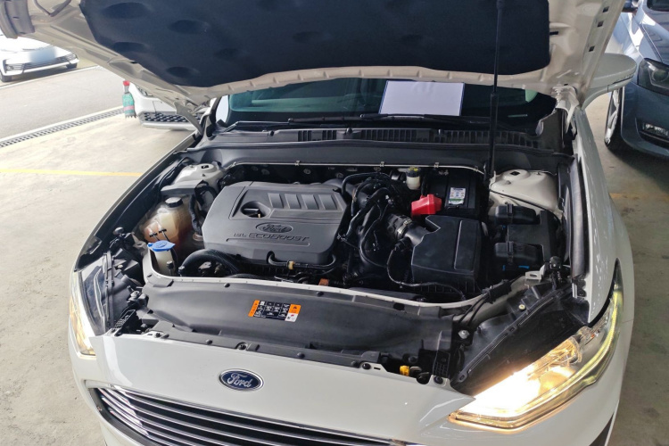 福特 蒙迪欧 2018款 EcoBoost 180 智控时尚型 国VI机舱底盘24