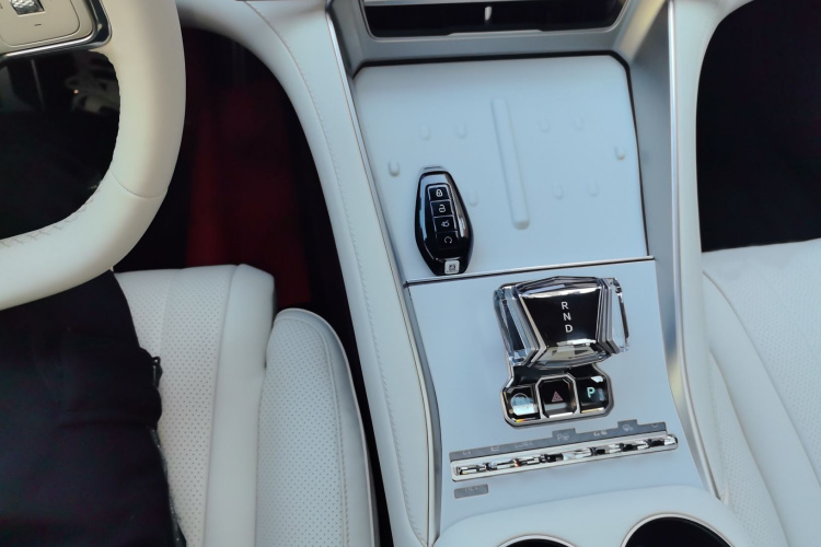 腾势Z9GT 2024款 1100四驱Max版局部细节18