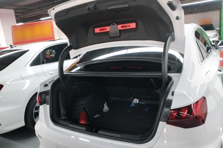 奥迪A3 2023款 A3L Limousine 35 TFSI 豪华运动型局部细节23