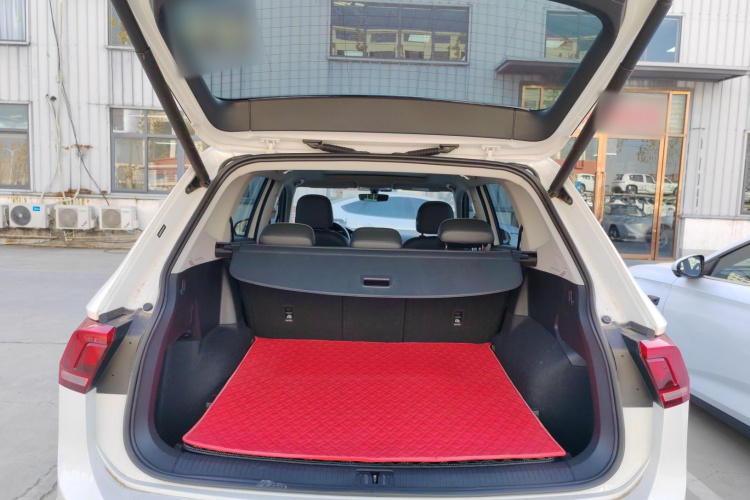 大众 途观L 2020款 330TSI 自动两驱智动豪华版 国VI机舱底盘23