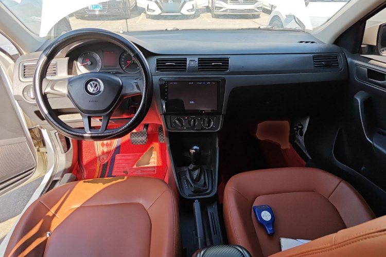 大众 桑塔纳 2017款 浩纳 1.6L 自动风尚版中控内饰12