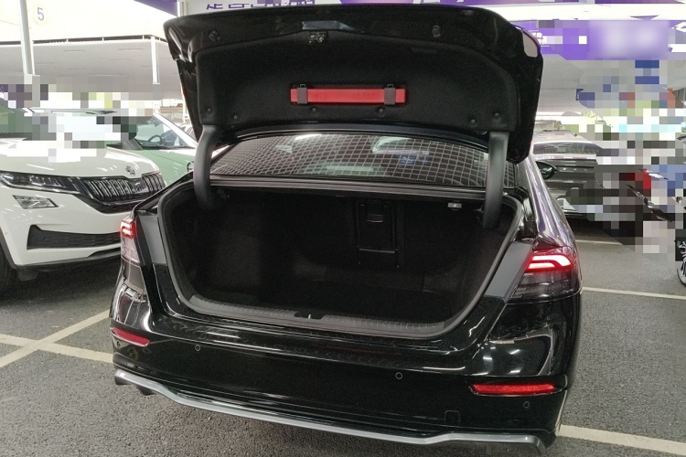 本田 雅阁 2023款 260TURBO 卓越版中控内饰23