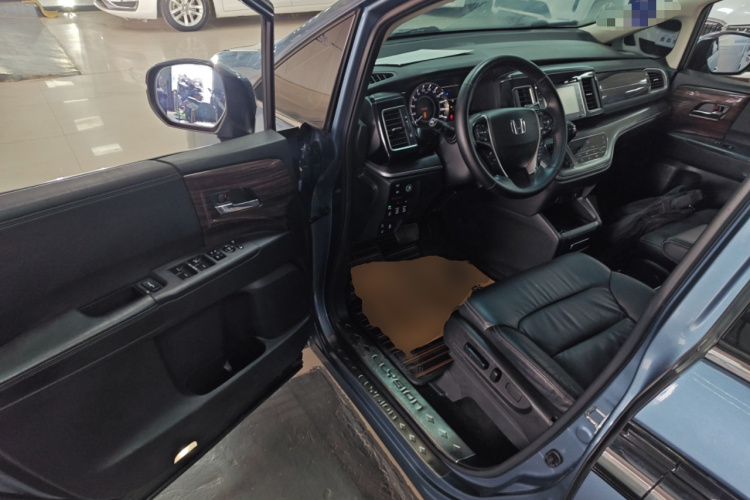 本田 艾力绅 2016款 2.4L 至尊版中控内饰20