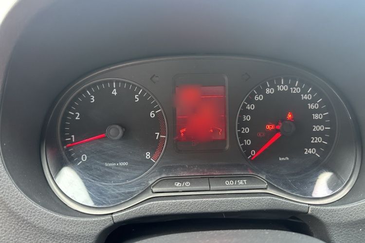 大众 Polo 2011款 1.4L 手动致乐版局部细节14