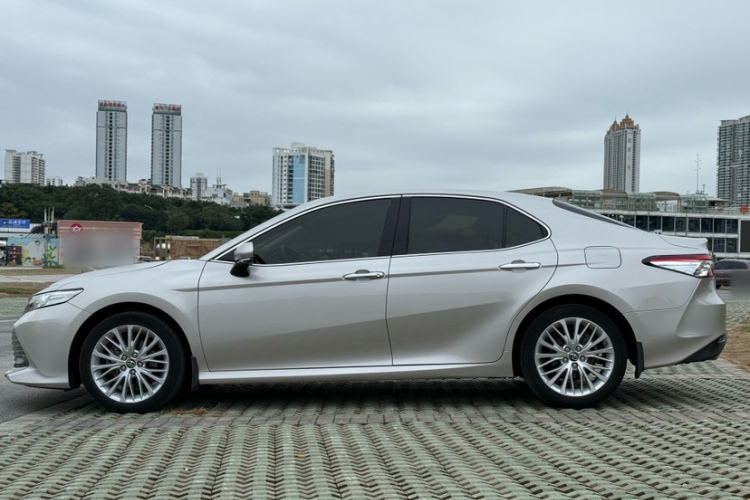 丰田 凯美瑞 2019款 2.5G 豪华版 国VI车身外观6008