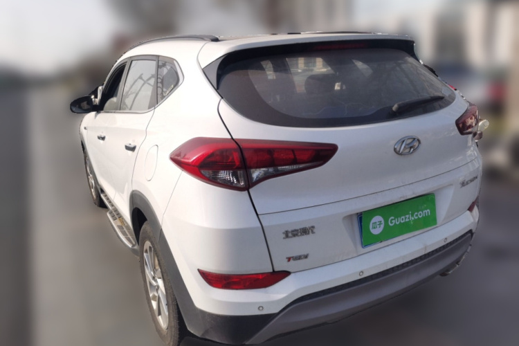 现代 途胜 2018款 1.6T 双离合两驱15周年特别版车身外观6003