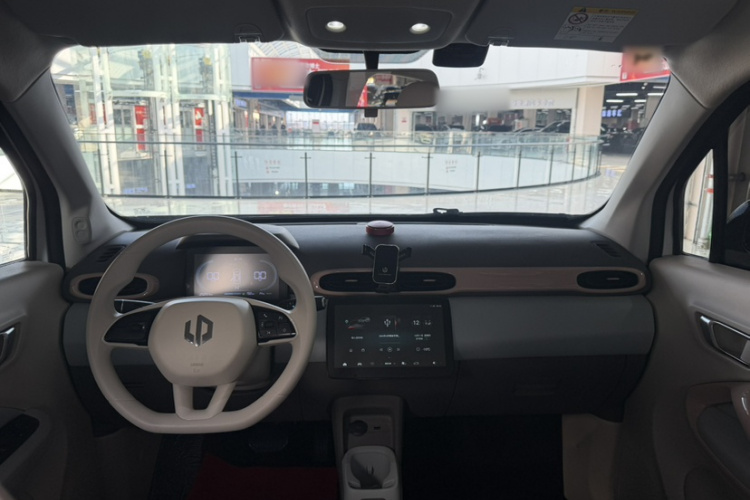 零跑汽车 零跑T03 2024款 403舒享版中控内饰7004