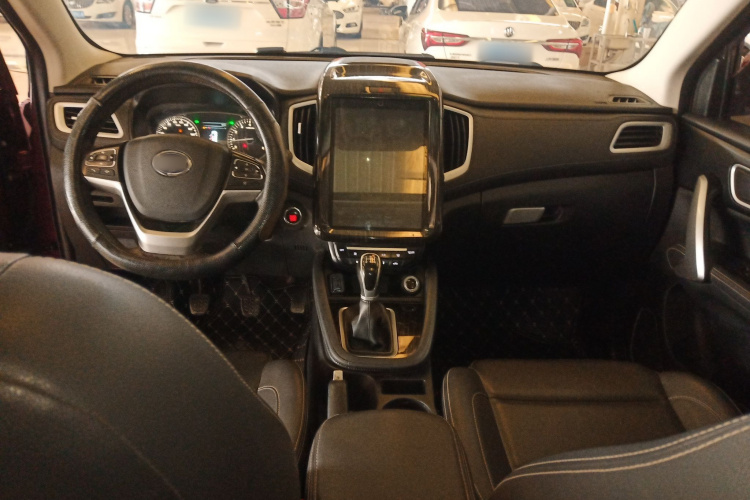 SWM斯威汽车 SWM斯威X7 2016款 1.8L 手动豪华型 7座中控内饰12