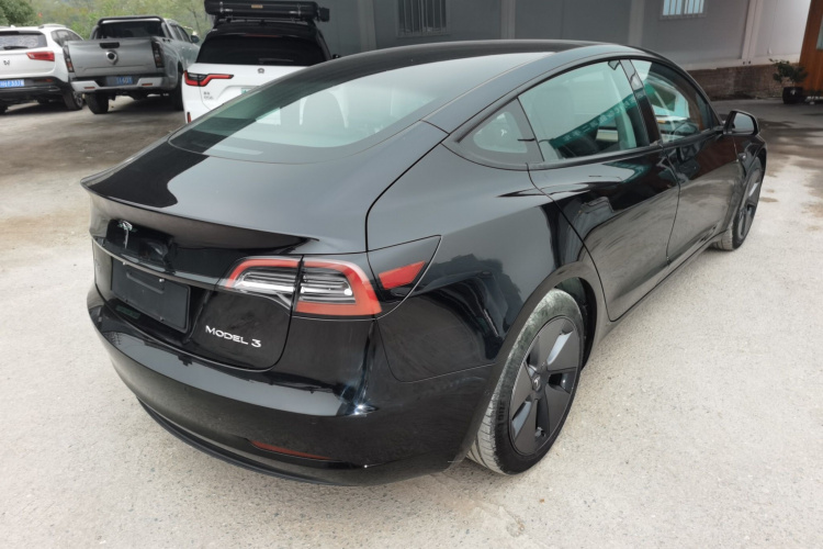 特斯拉 Model 3 2021款 标准续航后驱升级版车身外观6005