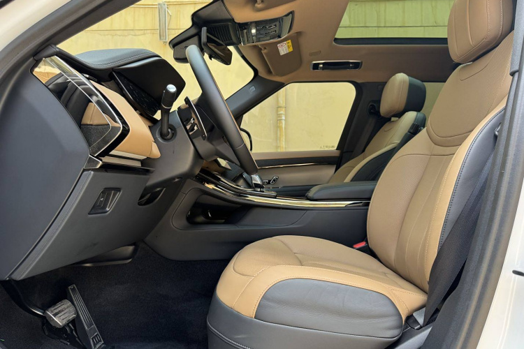 路虎 揽胜运动版 2024款 400PS Dynamic SE中控内饰7009