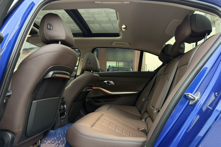 宝马3系 2020款 改款 325Li M运动套装中控内饰7002