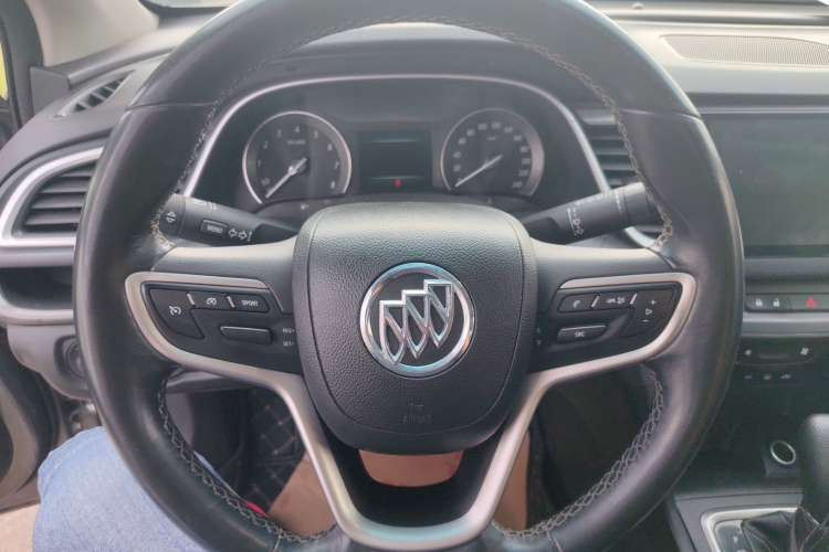 别克 阅朗 2018款 18T 自动精英型中控内饰7007