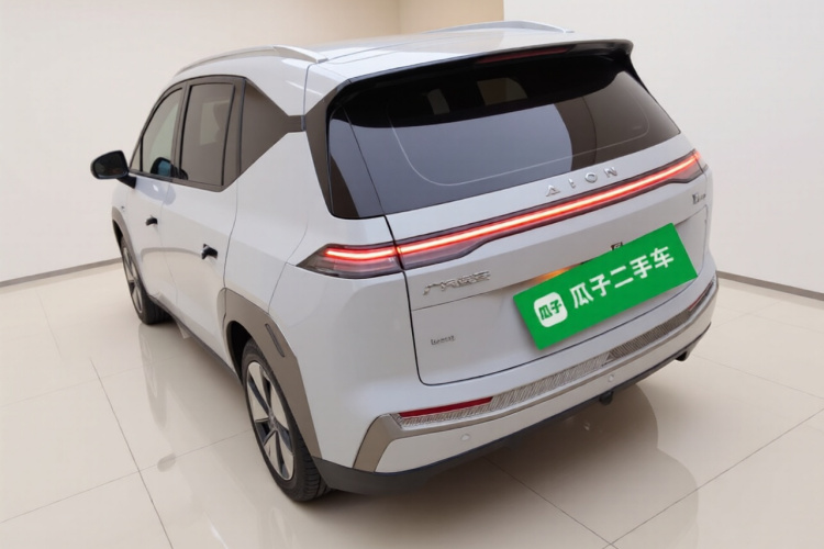 埃安 AION Y 2023款 Younger车身外观5