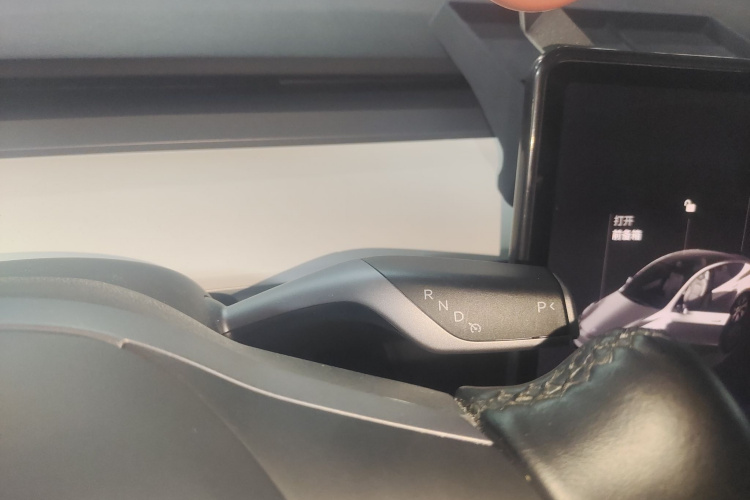 特斯拉 Model Y 2022款 改款 后轮驱动版局部细节18