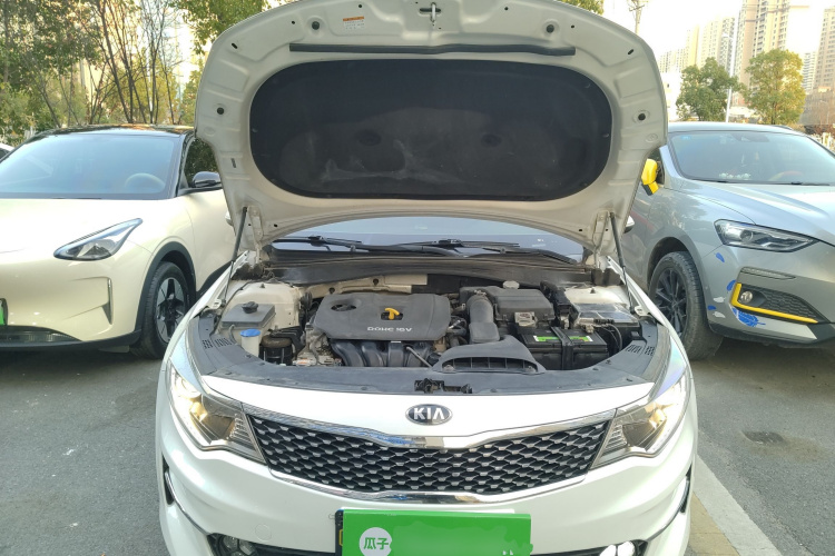 起亚K5 2017款 2.0L 自动15周年特别版LUX机舱底盘24